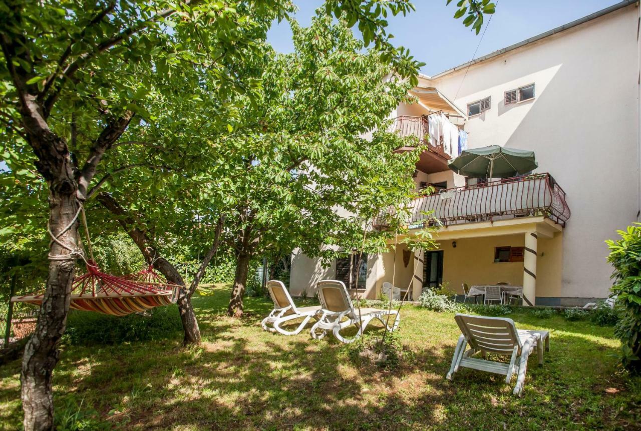 Apartment Regina Rovinj Exterior foto